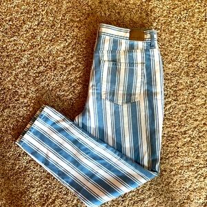 American eagle jeans - size 10